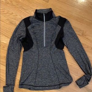 Like new lululemon 1/4 zip